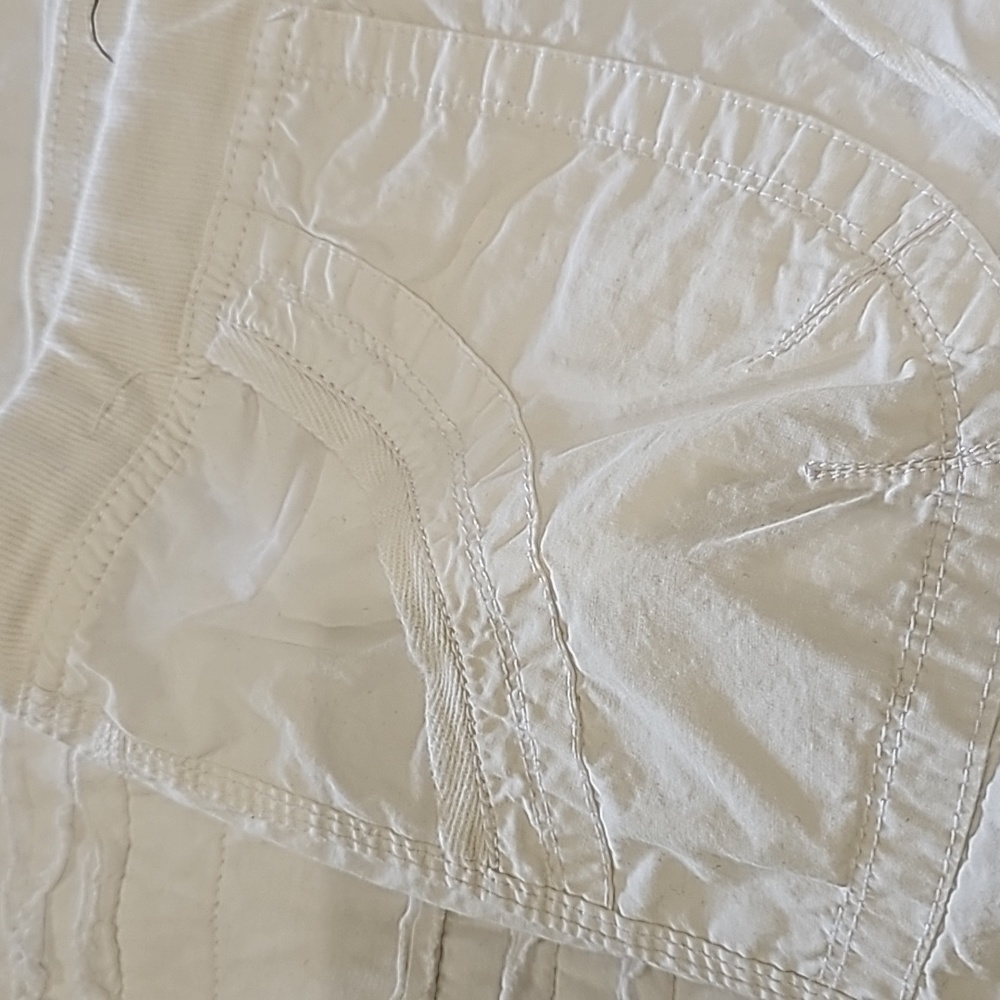 Capris - Picture 3 of 6